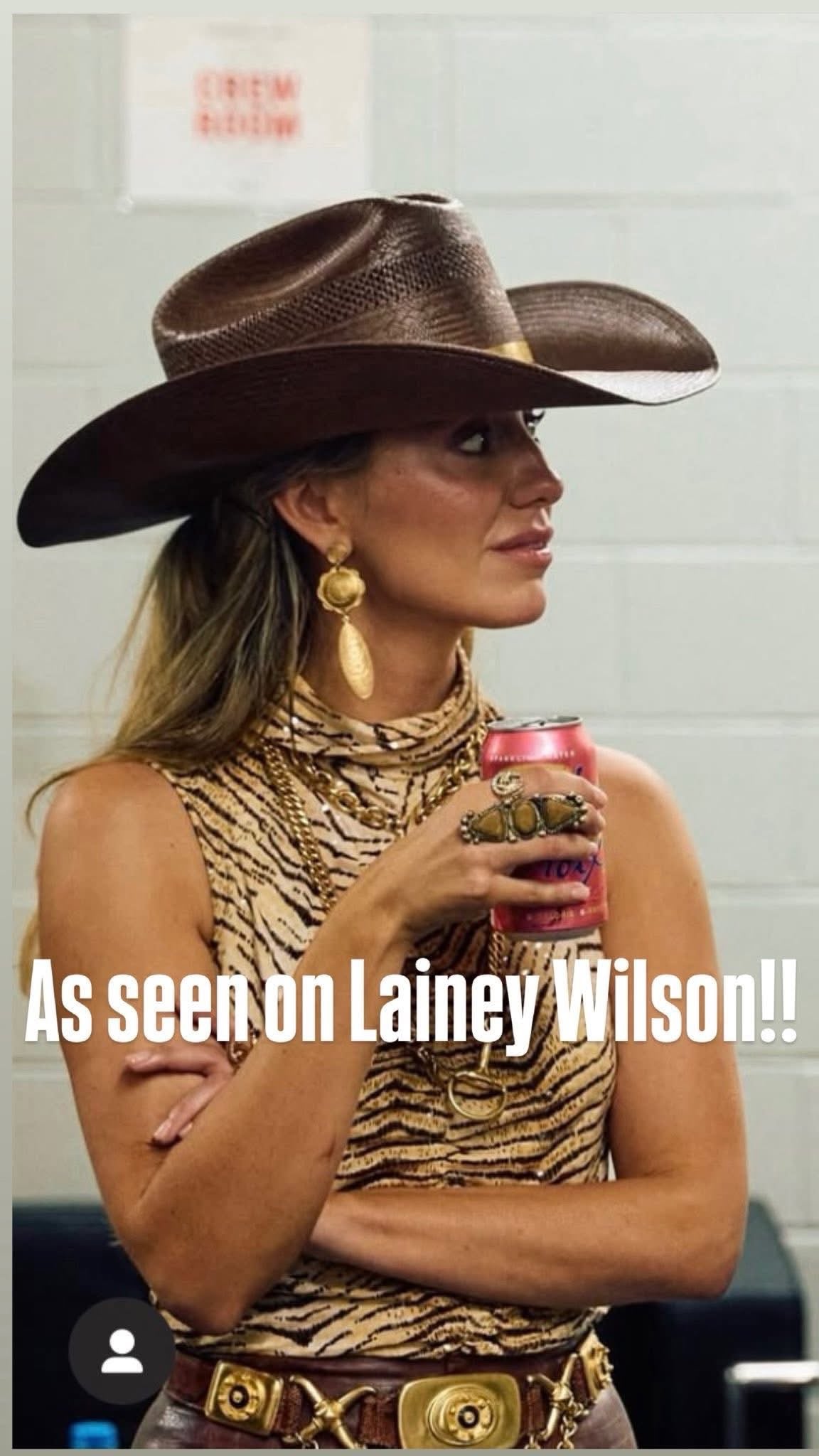 “The Lainey” detail dangles