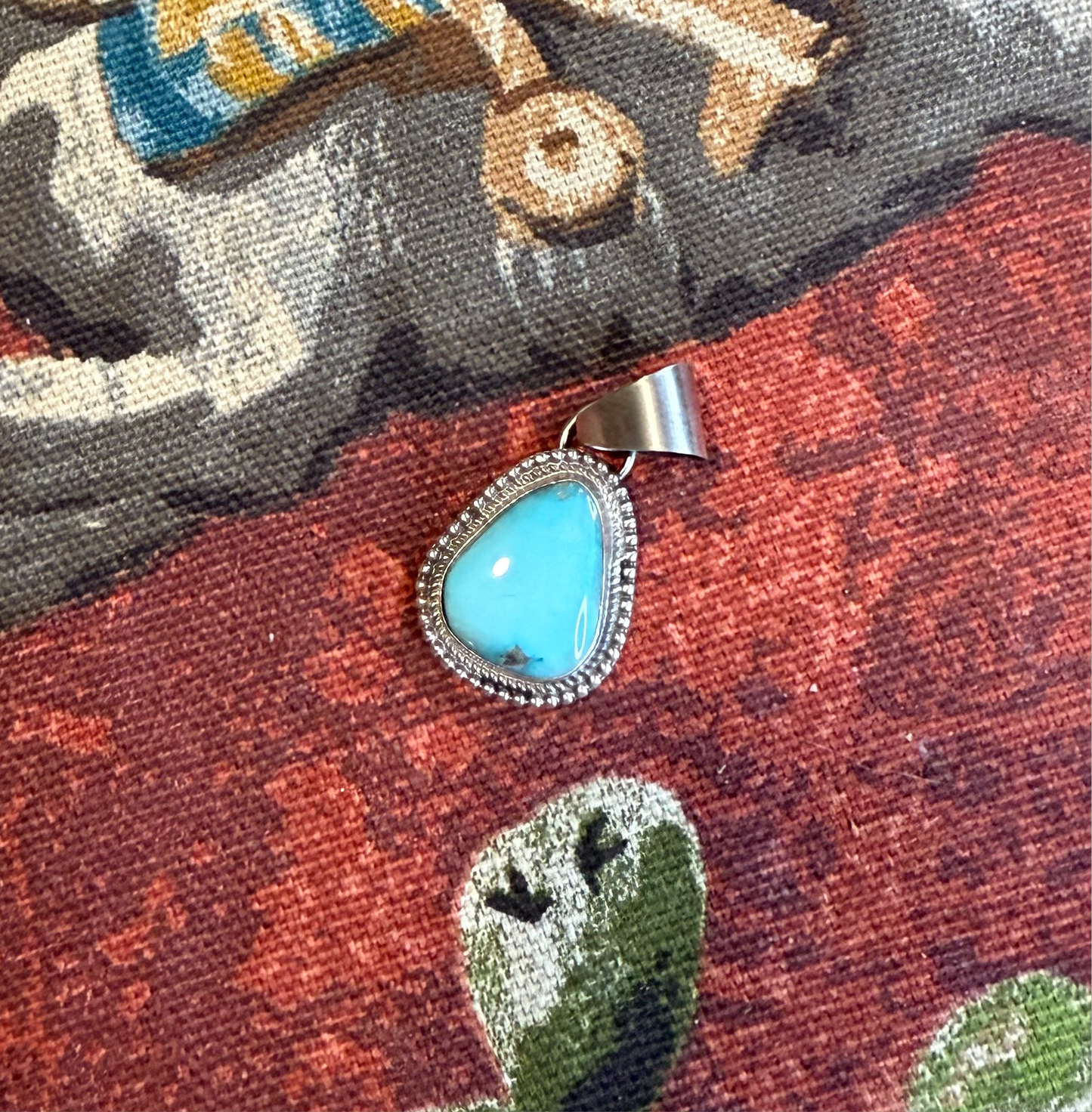 Kingman Turquoise 6mm Bale Pendant