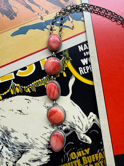 Red Spiny Oyster Lariat