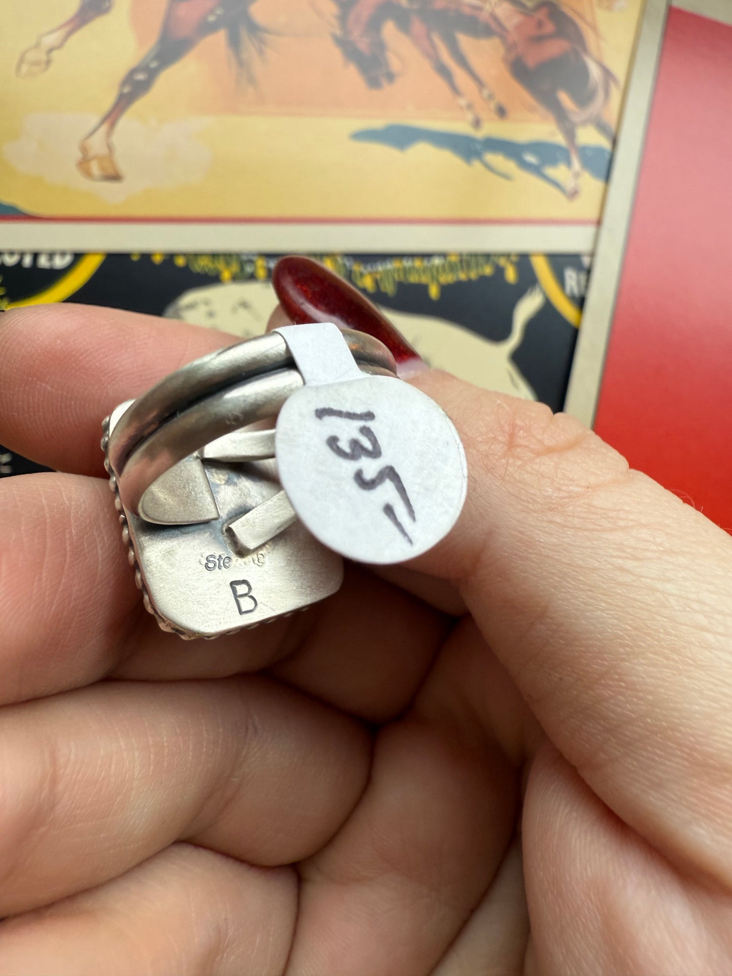 Adjustable Size Red Spiny Oyster Ring