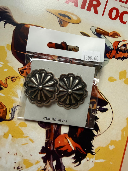 Scalloped Concho Stud Earrings – Sterling Silver